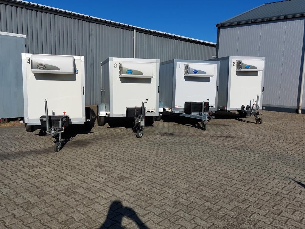 Koelwagen, koelaanhanger, koeltrailer te huur, huren verhuur, Ophalen, Zo goed als nieuw