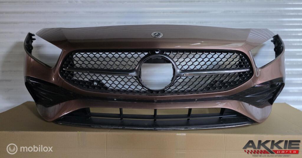 mercedes A KLASSE AMG voorbumper facelift W177 V177 FACELIFT, Gebruikt, Voor, Ophalen of Verzenden, Bumper
