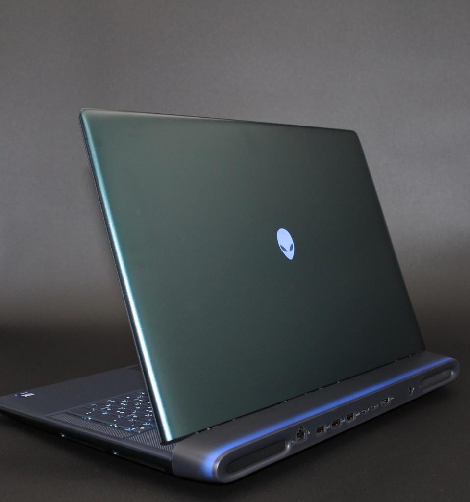 ALIENWARE 18 AREA 51| 18 QHD 300Hz | RTX 5080, 1234AB, Vanaf 18 jaar, 1 speler, Ophalen of Verzenden