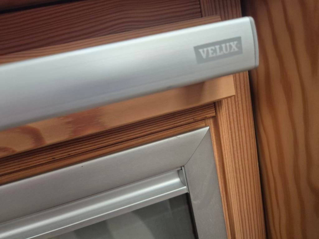 2 st VELUX dakramen GGL S06 3059 / 114x118, Ophalen of Verzenden, Minder dan 80 cm, Dakraam, Dubbelglas