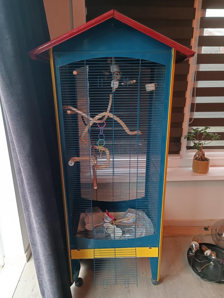 Vogelkooi (groot en verrijdbaar), Ophalen of Verzenden, Gebruikt, Metaal, Vogelkooi