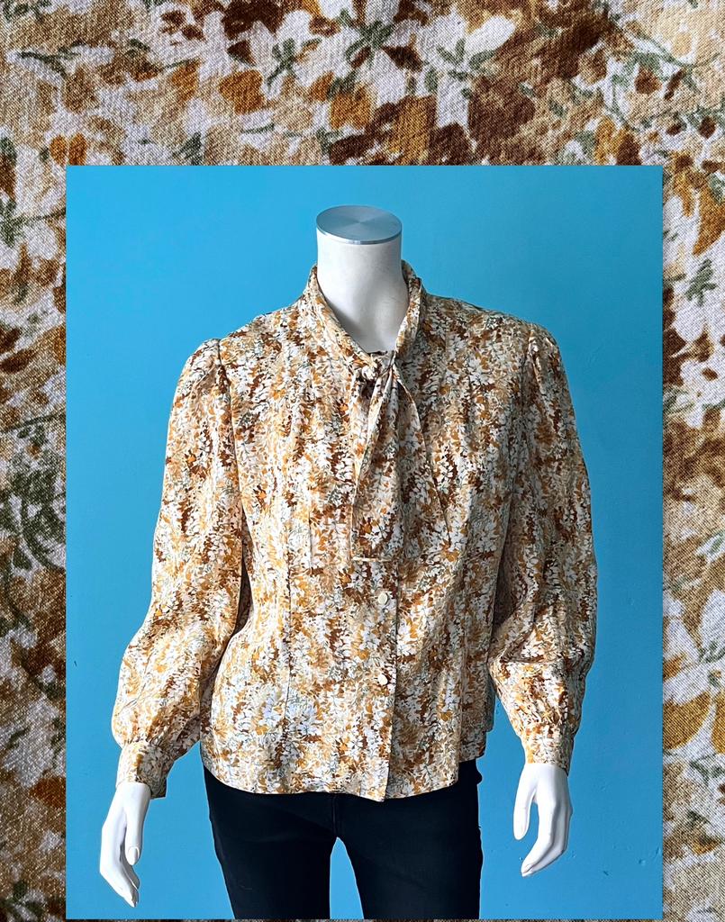 Vintage jaren 70 blouse bruin/motief maat 38, Kleding | Dames, Blouses en Tunieken, Verzenden, Gedragen, Maat 38/40 (M), Bruin