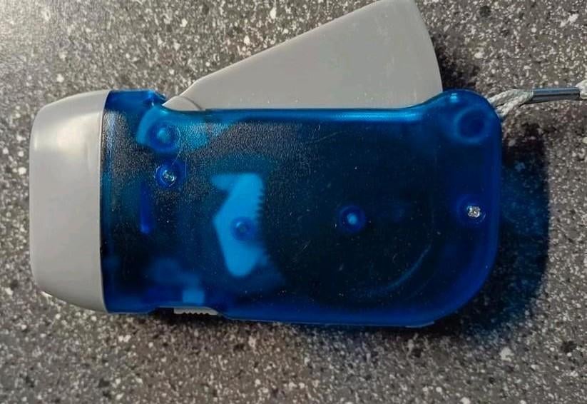 Handmatige Knijpkat Zaklantaarn -  Batterijen! Niet nodig!!!, Ophalen of Verzenden, Nieuw