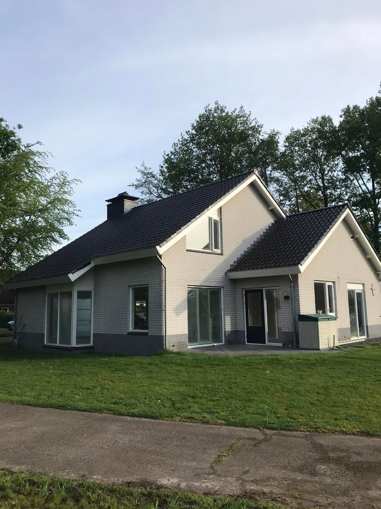 Schilder aangeboden