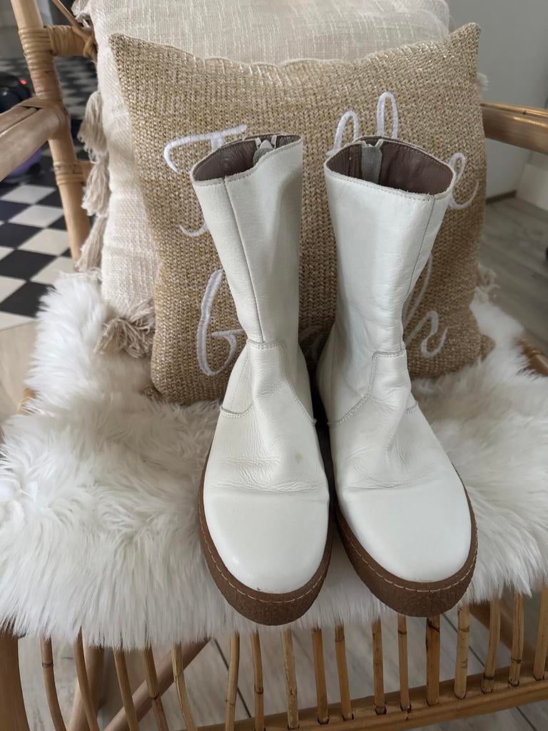 Ca Shott witte leren laarzen in mt 38🤍🤎, Kleding | Dames, Schoenen, Ophalen of Verzenden, Zo goed als nieuw, Wit, Lage of Enkellaarzen