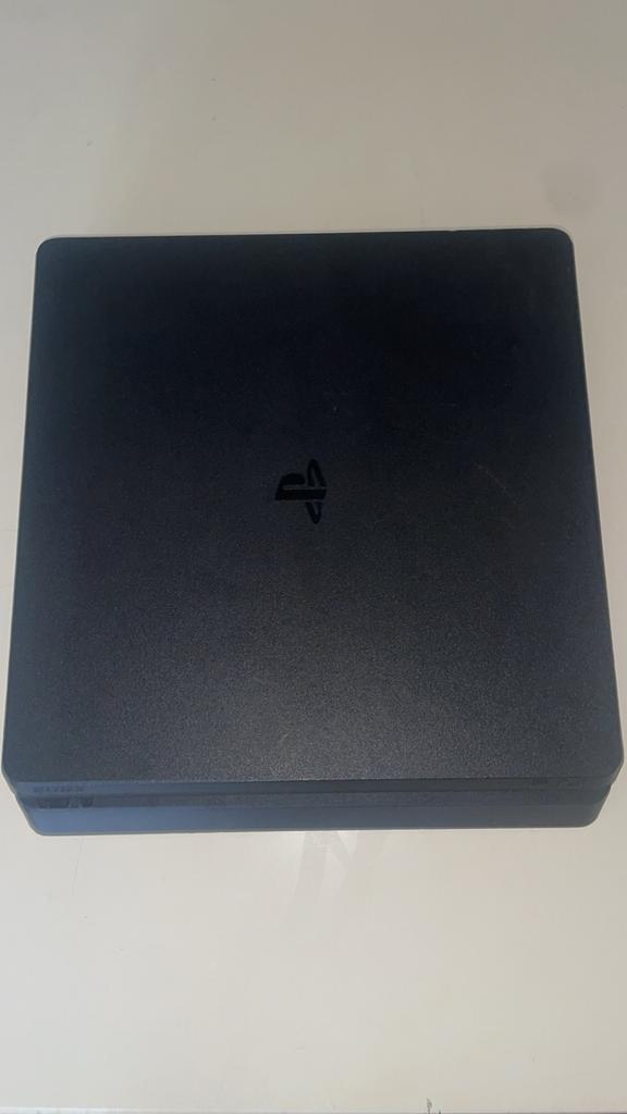 PlayStation 4 Slim - Perfect voor gaming!, Spelcomputers en Games, Spelcomputers | Sony PlayStation 4, Ophalen of Verzenden, Zo goed als nieuw