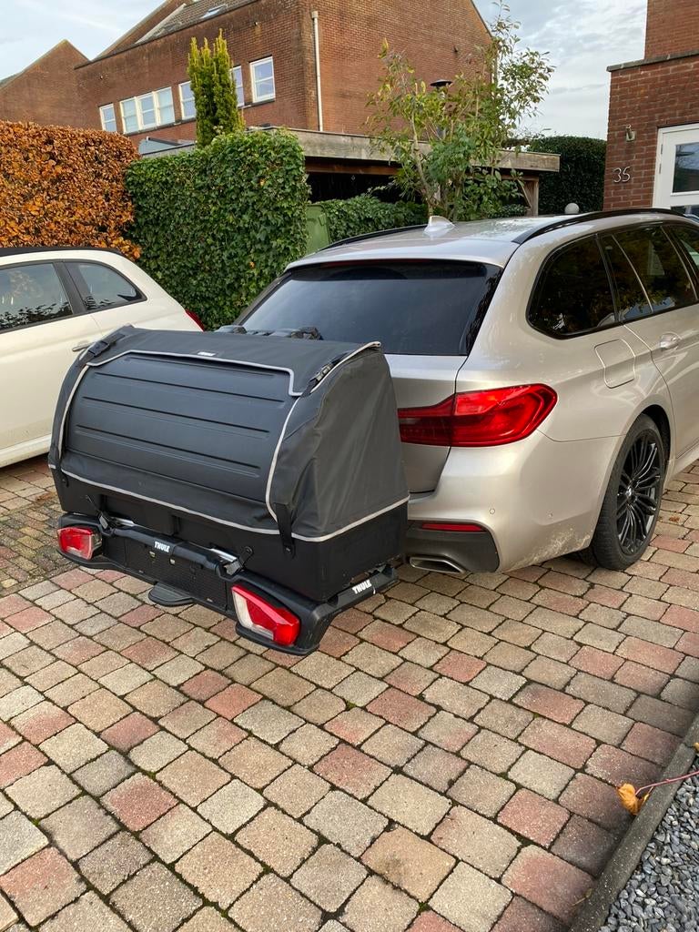 Te huur: Thule Backspace trekhaakkoffer / Bagagekoffer, Auto diversen, Bagagerekken, Zo goed als nieuw, Ophalen