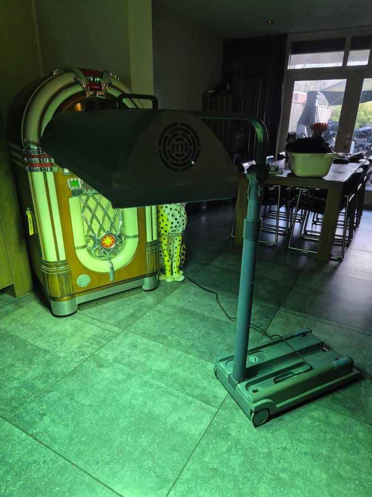 Koopje hb812 hp8540 philips sunmobile inklapbare zonnehemel, Witgoed en Apparatuur, Zonnebanken en Gezichtsbruiners, Ophalen, Zonnebank enkelzijdig