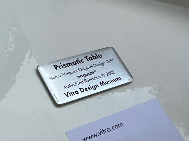 Nieuw Vitra prismatic Table Wit Design tafel, Huis en Inrichting, Tafels | Bijzettafels, Ophalen of Verzenden, Nieuw, Rechthoekig