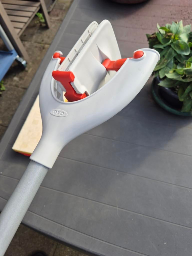 Te koop OXO vlindermop, Ophalen