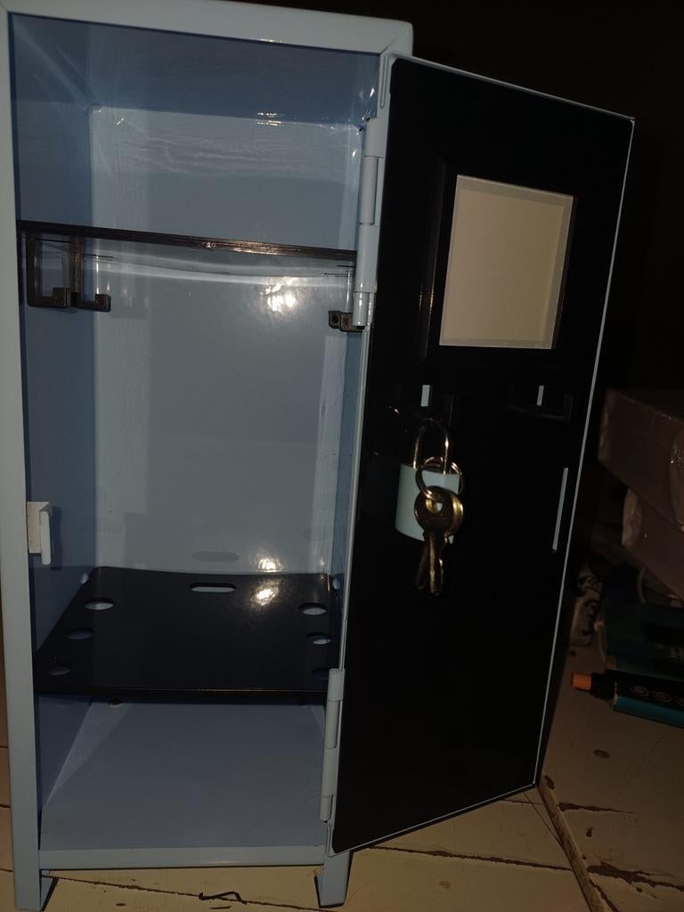 Metalen locker kastje - Blauw, Huis en Inrichting, Kasten | Lockerkasten, Ophalen of Verzenden, Zo goed als nieuw, Industrieel