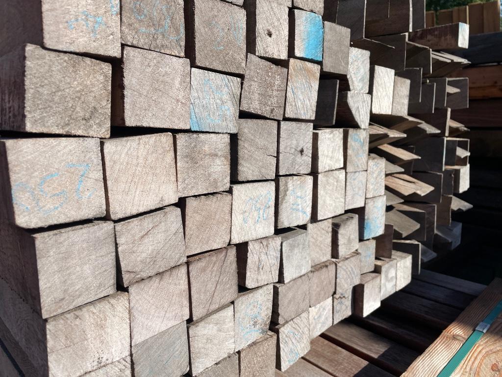Azobe tuinpalen  3,20€ per meter  250 cm lang UITVERKOCHT, Ophalen, Palen, Nieuw, Hardhout
