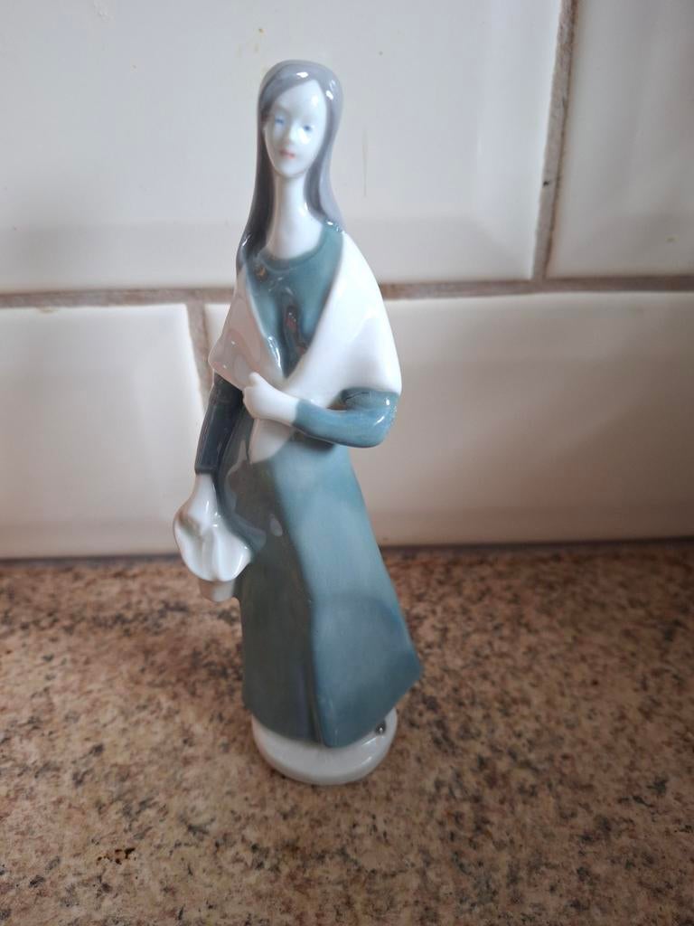 Klein Lladro beeldje, Ophalen of Verzenden, Zo goed als nieuw, Mens