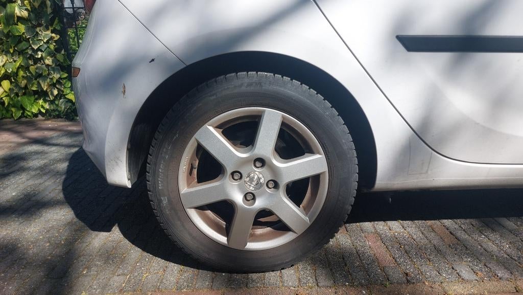 4x 15 inch lichtmetalen velgen, 185/60 r15 winterbanden, Auto-onderdelen, Banden en Velgen, Ophalen, Gebruikt, 15 inch, Banden en Velgen