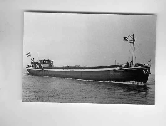 scheepvaart-foto-twenthe lek   1958?, Ophalen of Verzenden, Zo goed als nieuw, Motorboot, Boek of Tijdschrift