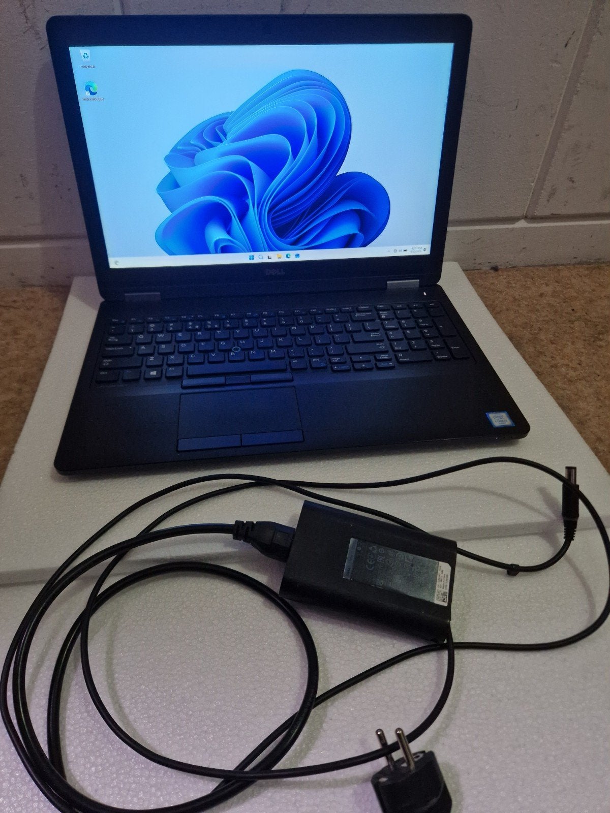 Laptop Dell Latitude E5570 16GB RAM WINDOWS 11, Ophalen, Gebruikt, 2 tot 3 Ghz, SSD