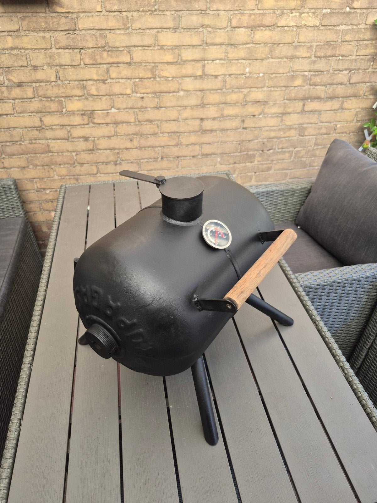 Compacte BBQ/Smoker met thermometer, Ophalen, Gebruikt, Onbekend