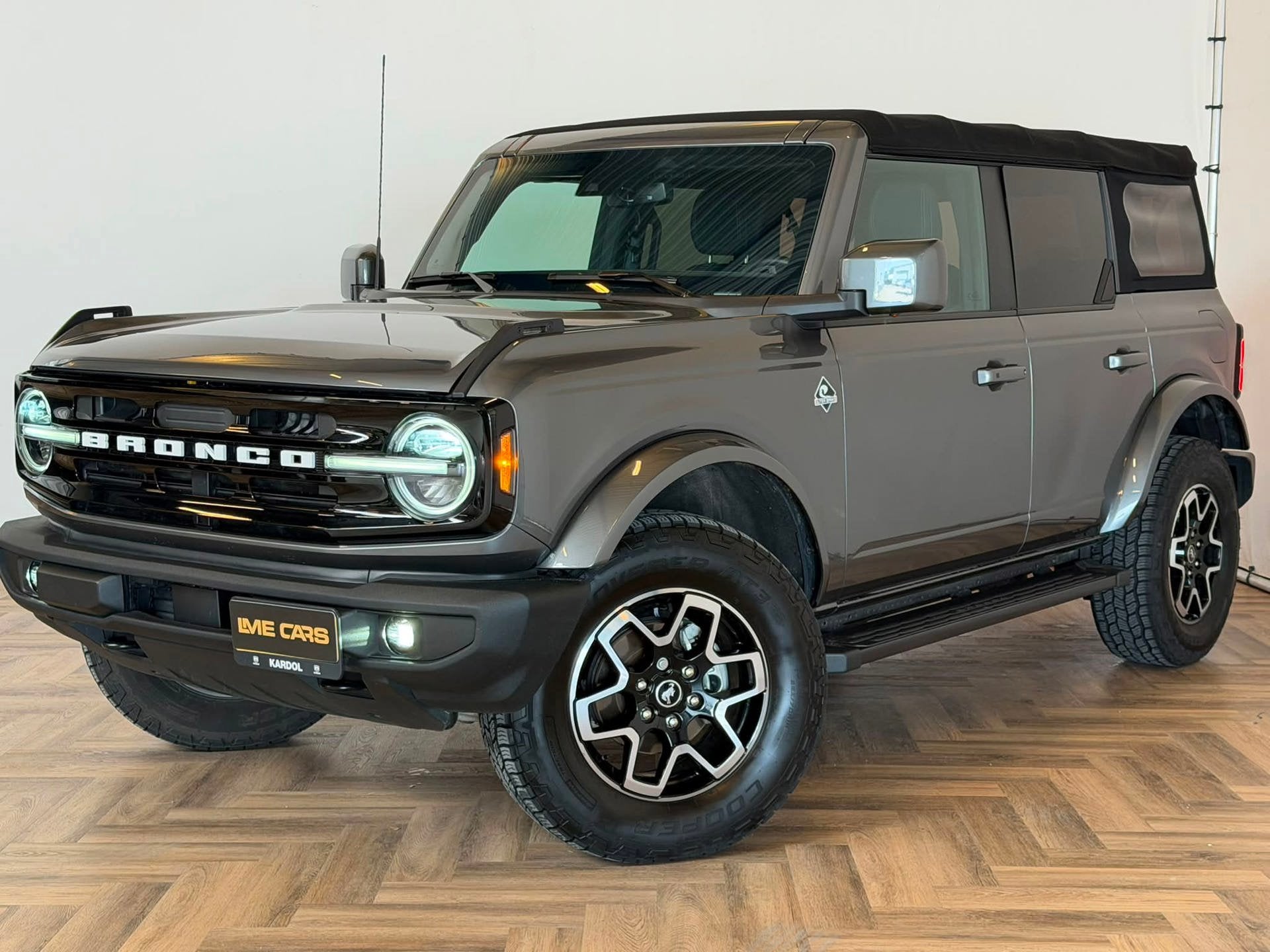 Ford Bronco