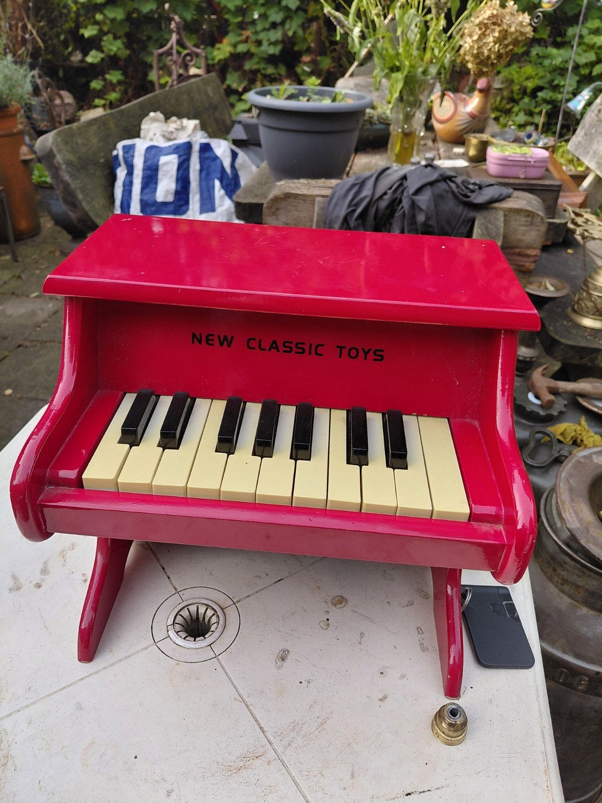 Rood speelgoedpiano van New Classic Toys, Kinderen en Baby's, Ophalen of Verzenden, Gebruikt