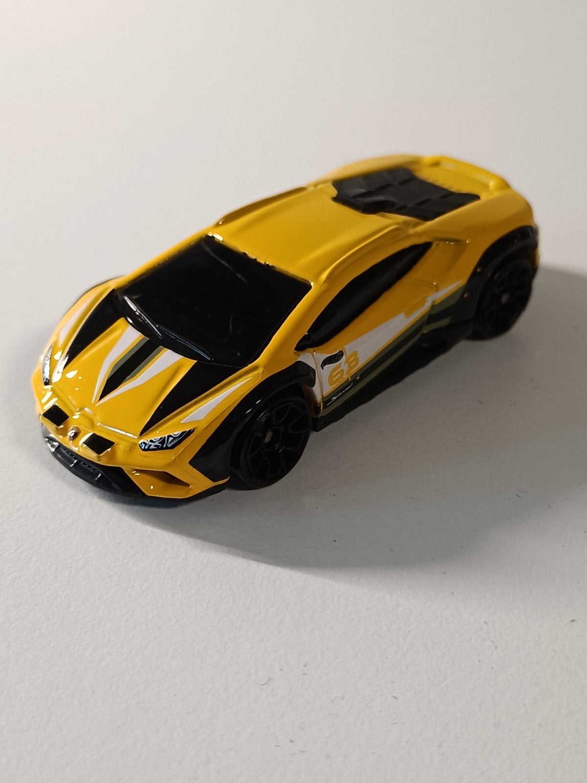 Hot Wheels Lamborghini Huracán Sterrato EVO, Ophalen of Verzenden, Zo goed als nieuw, Overige typen