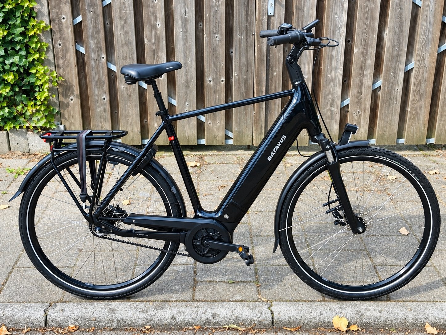 Zeer nette Batavus Finez herenfiets 61 500W Smart Belt-drive, Ophalen of Verzenden, Zo goed als nieuw, 59 cm of meer, 50 km per accu of meer