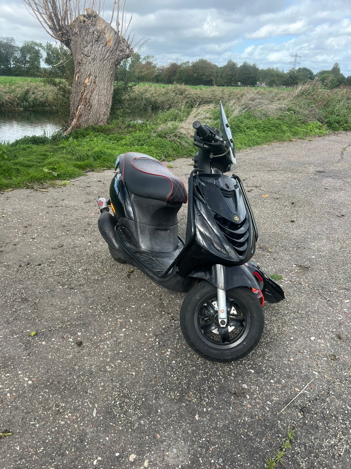 Zip 70cc 2t ook teruil tegen vespa, Ophalen, Zo goed als nieuw, Tweetakt, Zip