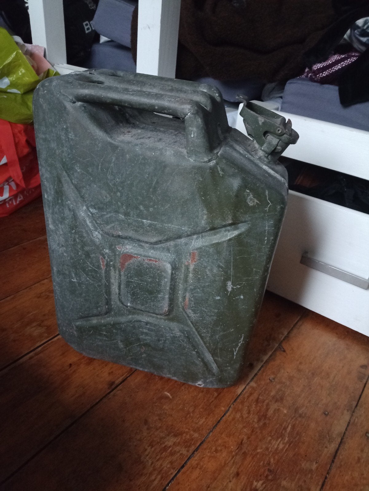 jerrycan, Ophalen, Landmacht, Nederland