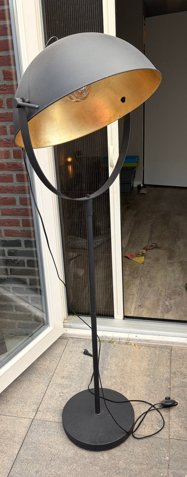 Zwarte vloerlamp, Ophalen, Zo goed als nieuw, Metaal, 150 tot 200 cm