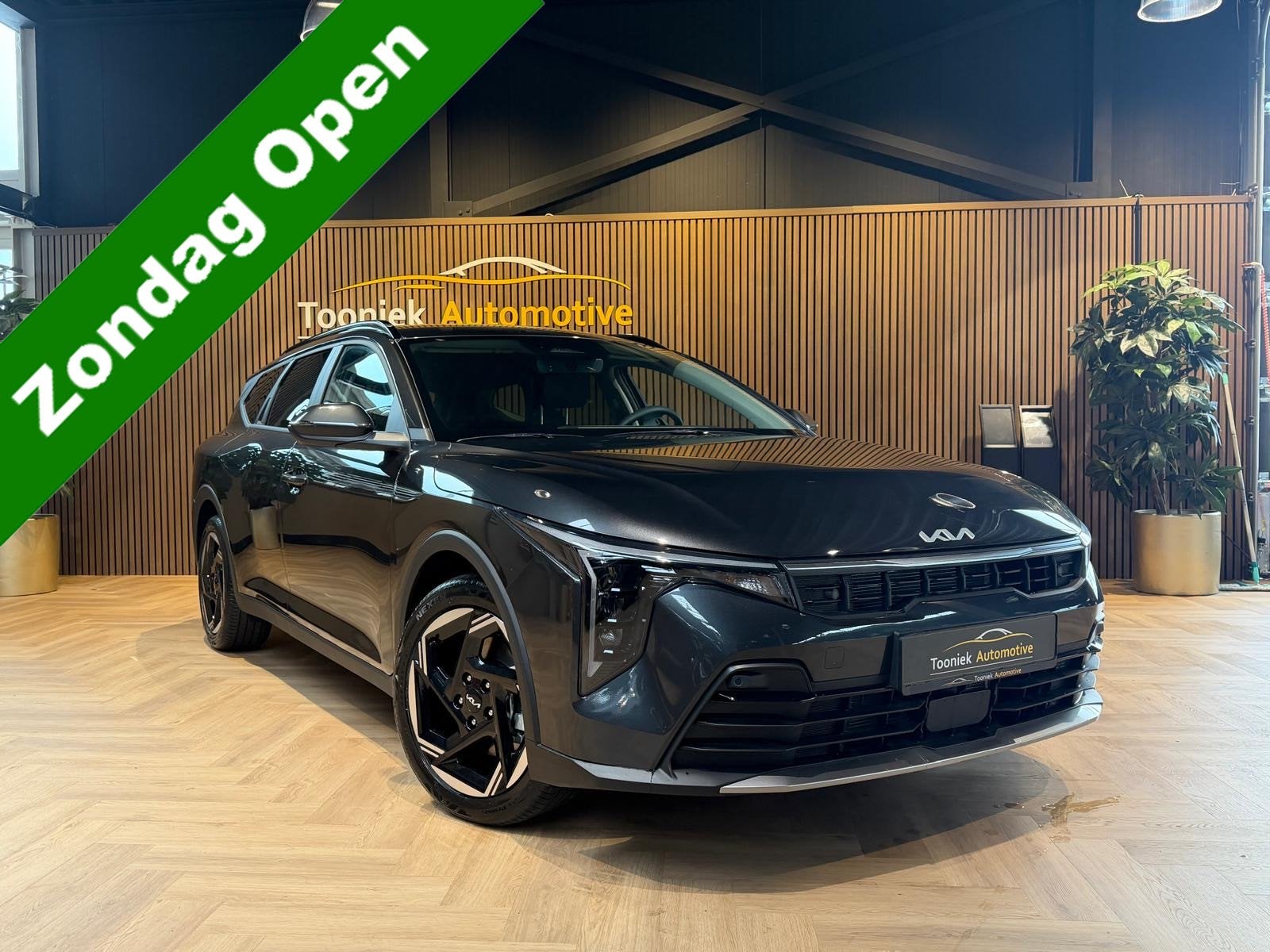 Kia K4 Sportswagon 1.6 T-GDi GT-Line Launch Edition, Auto's, Zwart, 4 cilinders, 179 pk, Alcantara