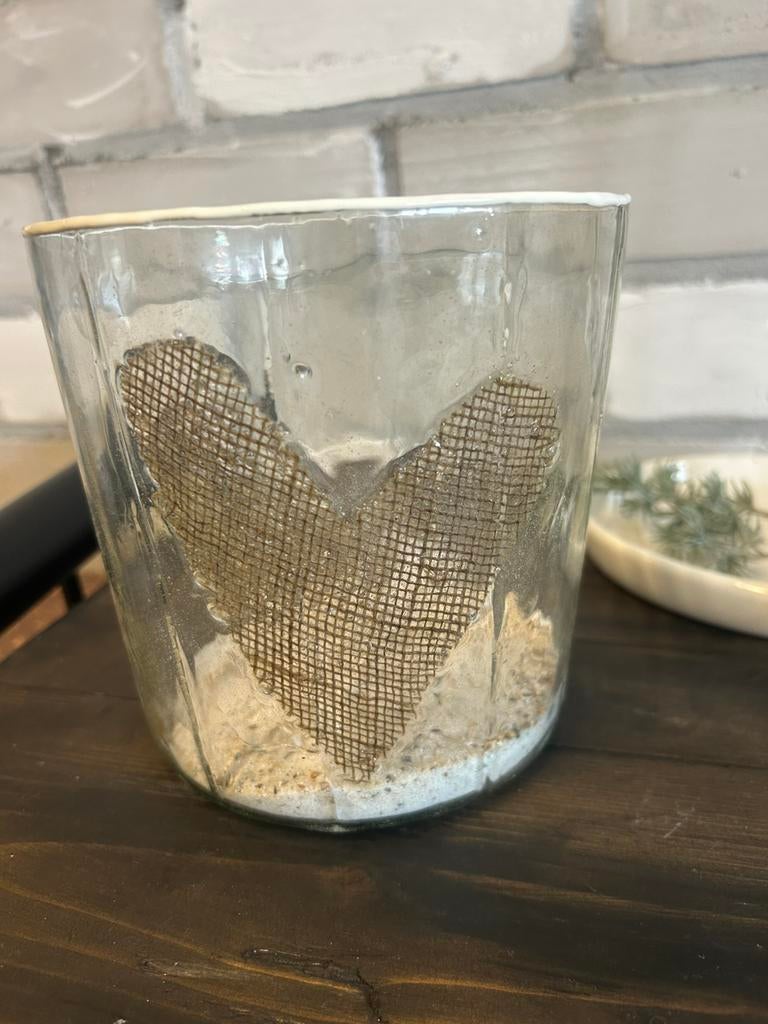 Windlicht og vaas van riviera maison met jute hart erin, Ophalen of Verzenden, Zo goed als nieuw
