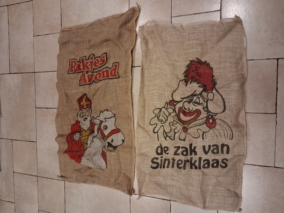 zak van Sinterkkaas Zwarte Piet Jutenzak Strooigoed Kado, Ophalen of Verzenden, Zo goed als nieuw