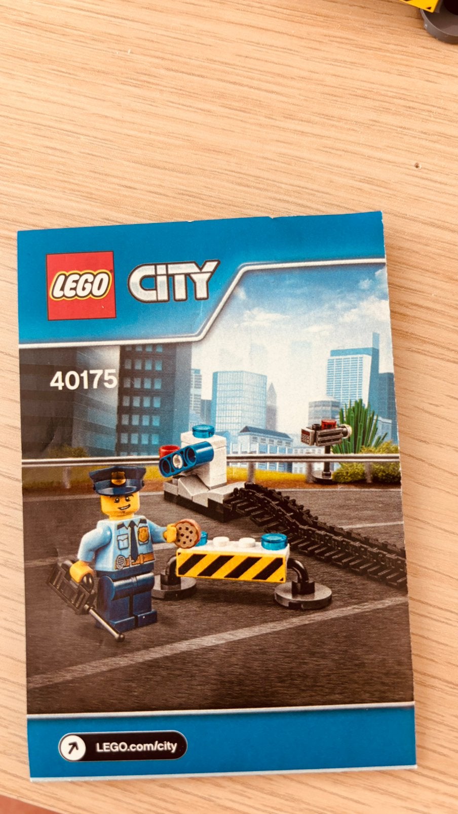 LEGO City Politie Minifiguur met Accessoires en Boekje, Ophalen, City, Lego, Zo goed als nieuw