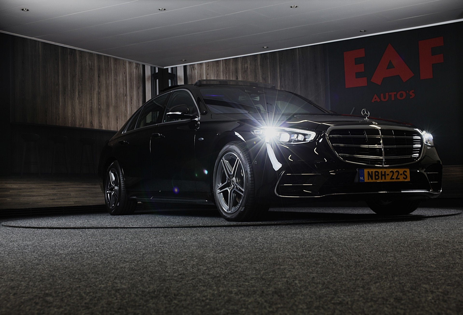 Mercedes-Benz S-klasse 580 e 4MATIC Lang AMG Line / Chauffeu, Auto's, Dealer onderhouden, Gebruikt, Verwarmde buitenspiegels, Zwart