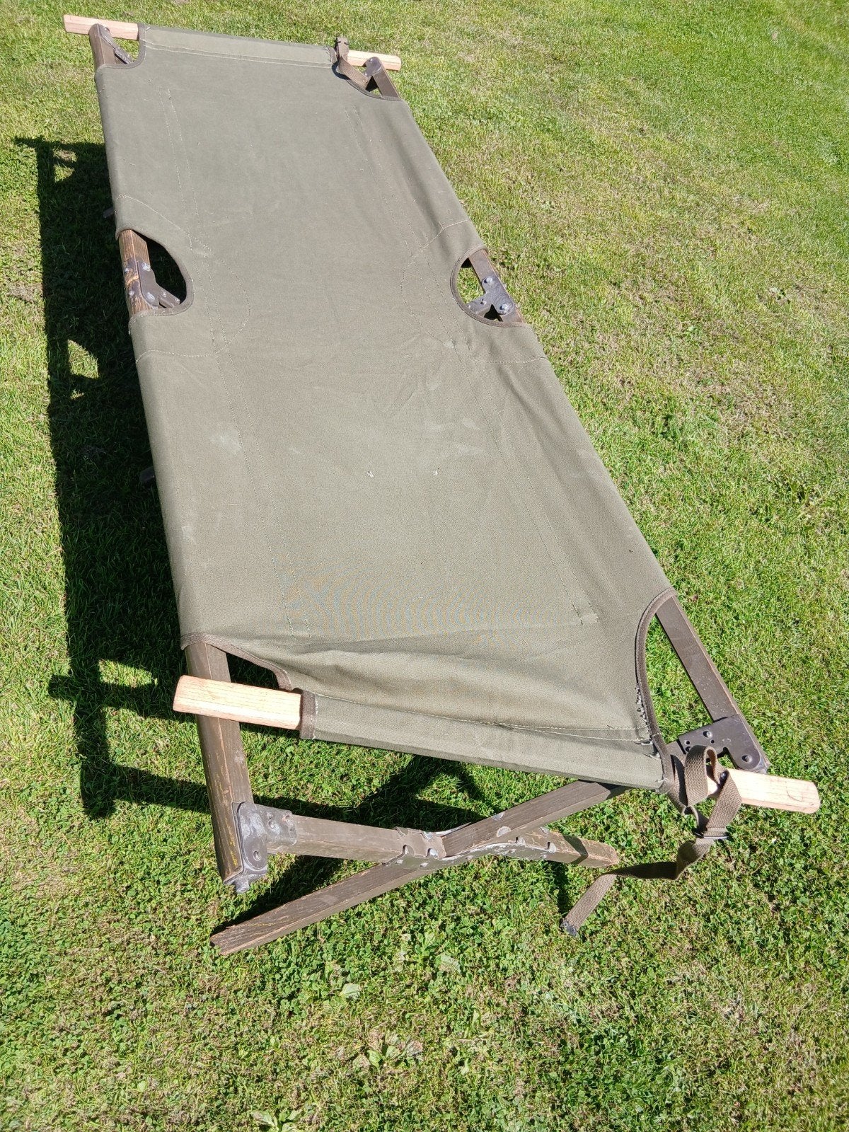 Vintage Leger Brancard / Veldbed - Opvouwbaar, Verzamelen, Ophalen, Overige soorten, Nederland, Overige typen