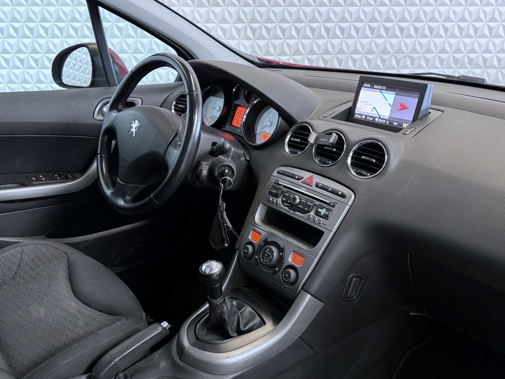 Peugeot 308 SW 1.6 VTi *MOTOR NIET GOED* / EX BPM (2011), Voorwielaandrijving, Euro 5, 15 km/l, Gebruikt