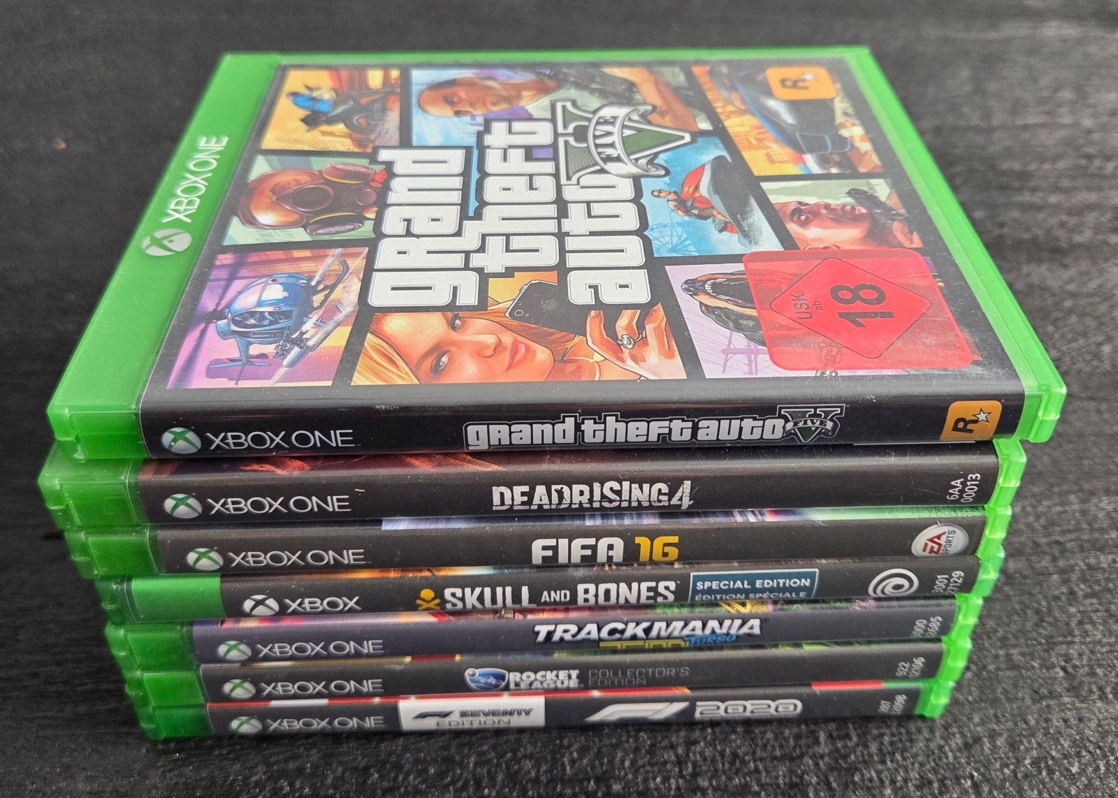 Xbox One Games Bundel: GTA V, Dead Rising 4, FIFA 16 en meer, Ophalen, Gebruikt, Overige genres, Vanaf 18 jaar