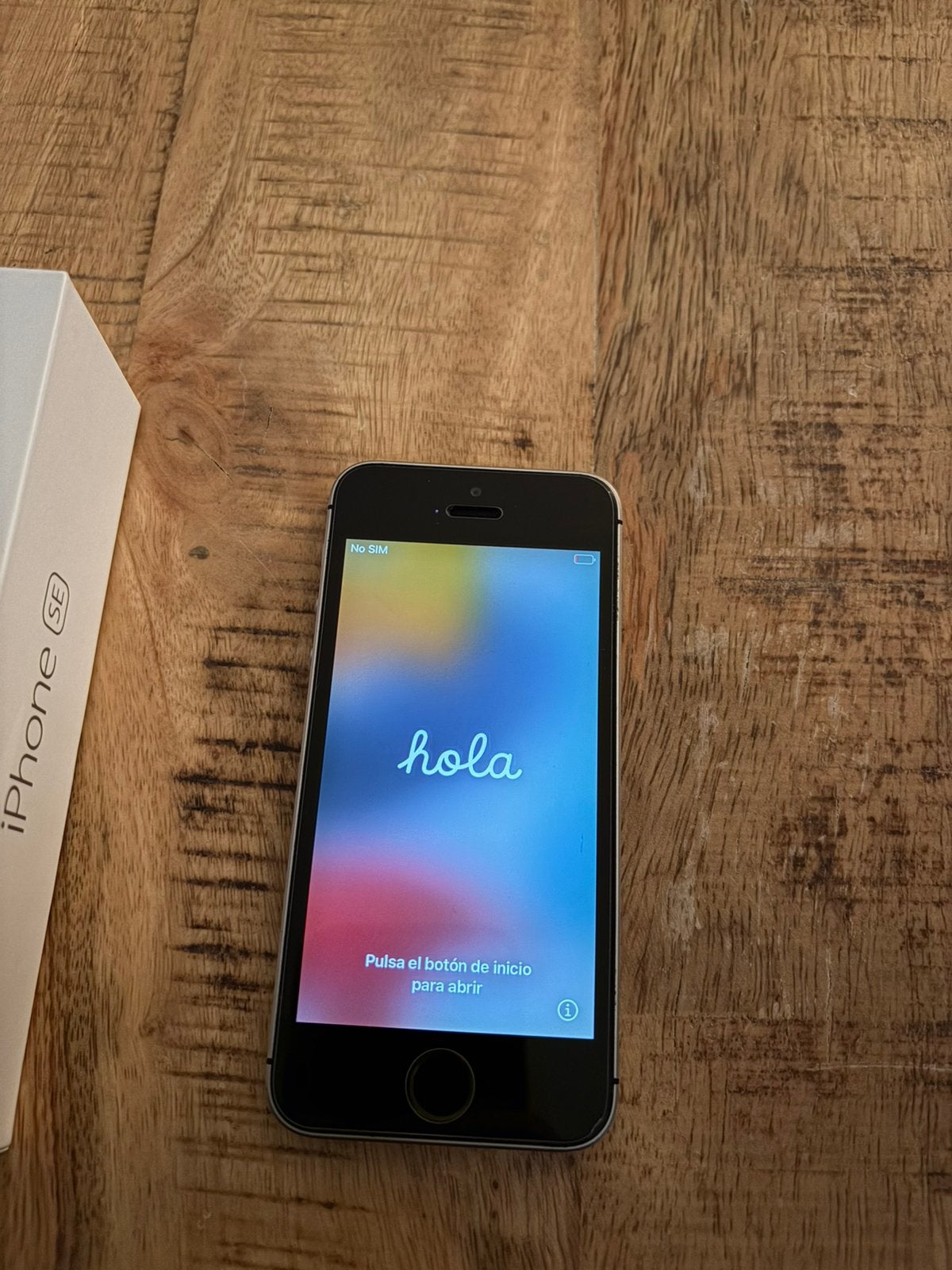 iPhone se, Telecommunicatie, Mobiele telefoons | Apple iPhone, 83 %, Gebruikt, Zwart, Ophalen of Verzenden