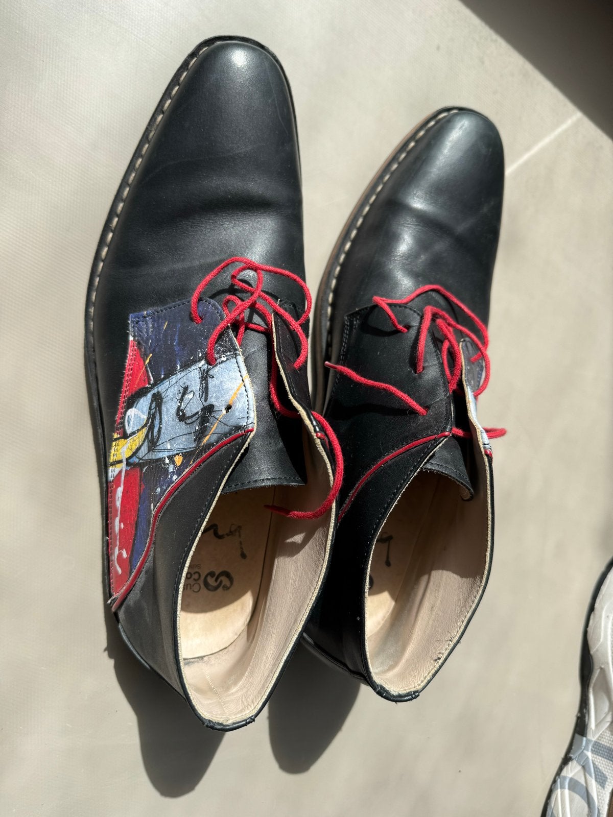Zwarte leren veterschoenen met rode veters Herman Brood, Kleding | Heren, Ophalen of Verzenden, Gedragen, Zwart, Veterschoenen