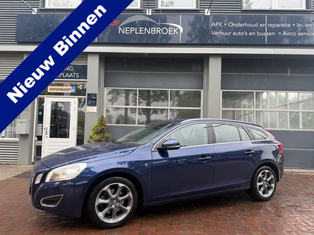 Volvo V60 1.6 T3 Kinetic Bj 2012 Dealer onderhouden 150PK Vo, Auto's, Voorwielaandrijving, Gebruikt, Zwart, 4 cilinders