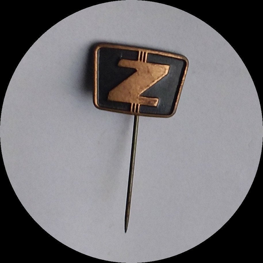 ZATSTAVA automerk speldje, Ophalen of Verzenden, Zo goed als nieuw, Transport, Speldje of Pin