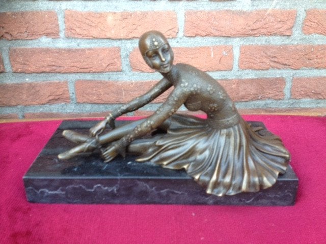 bronzen danseres in roaring twenties stijl, Ophalen of Verzenden, Brons