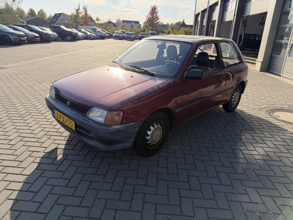 Toyota Starlet 1.3i (bj 1995, automaat), foto 3