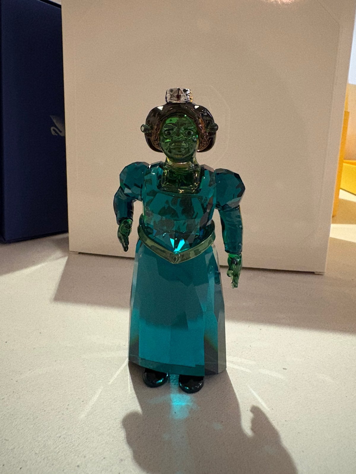 Swarovski disney Shrek Fiona, Verzamelen, Ophalen of Verzenden, Zo goed als nieuw, Figuurtje