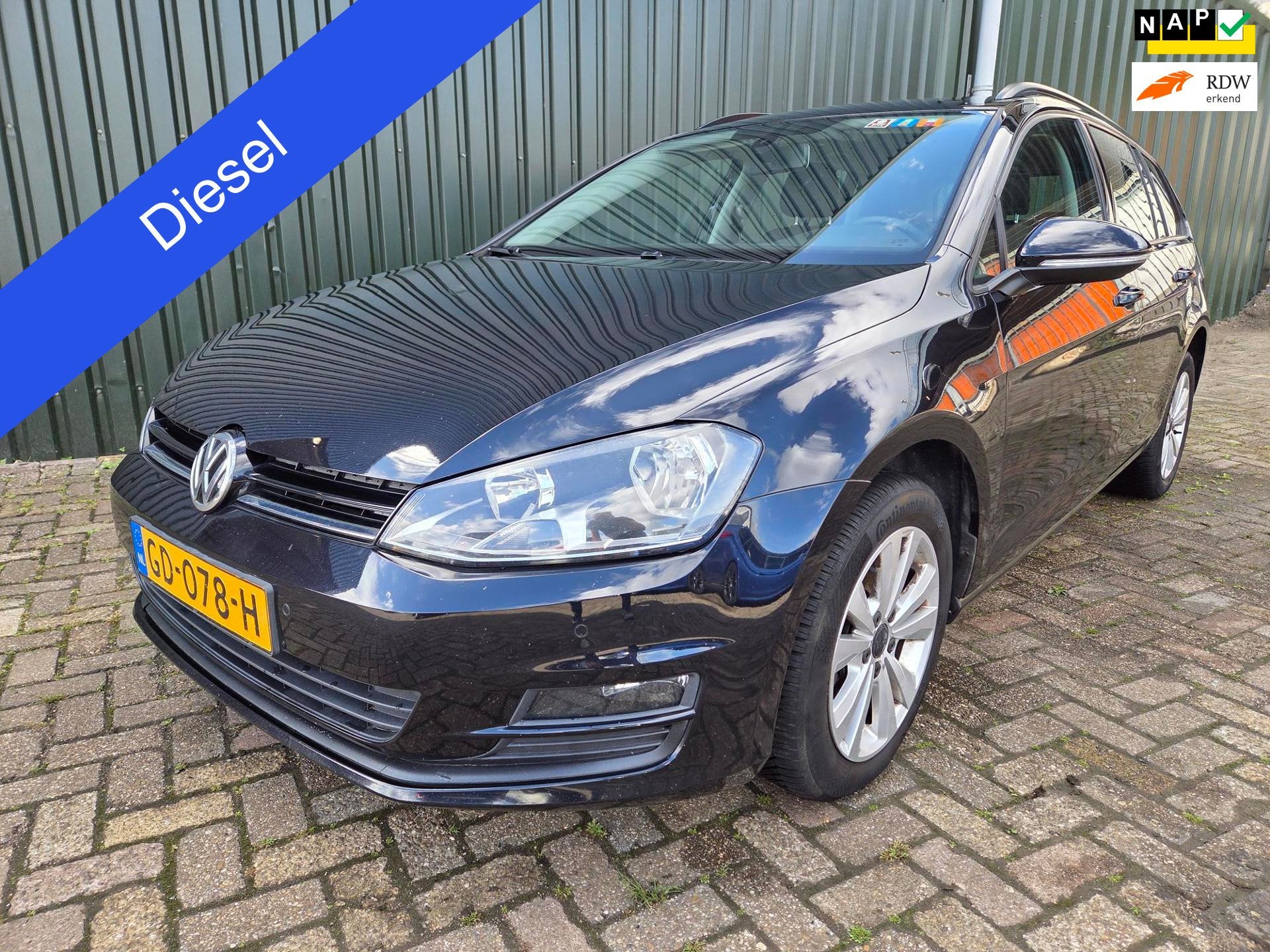 Volkswagen Golf 7 Variant 1.6 TDI ENGINE FAILURE, Voorwielaandrijving, Stof, Gebruikt, Zwart