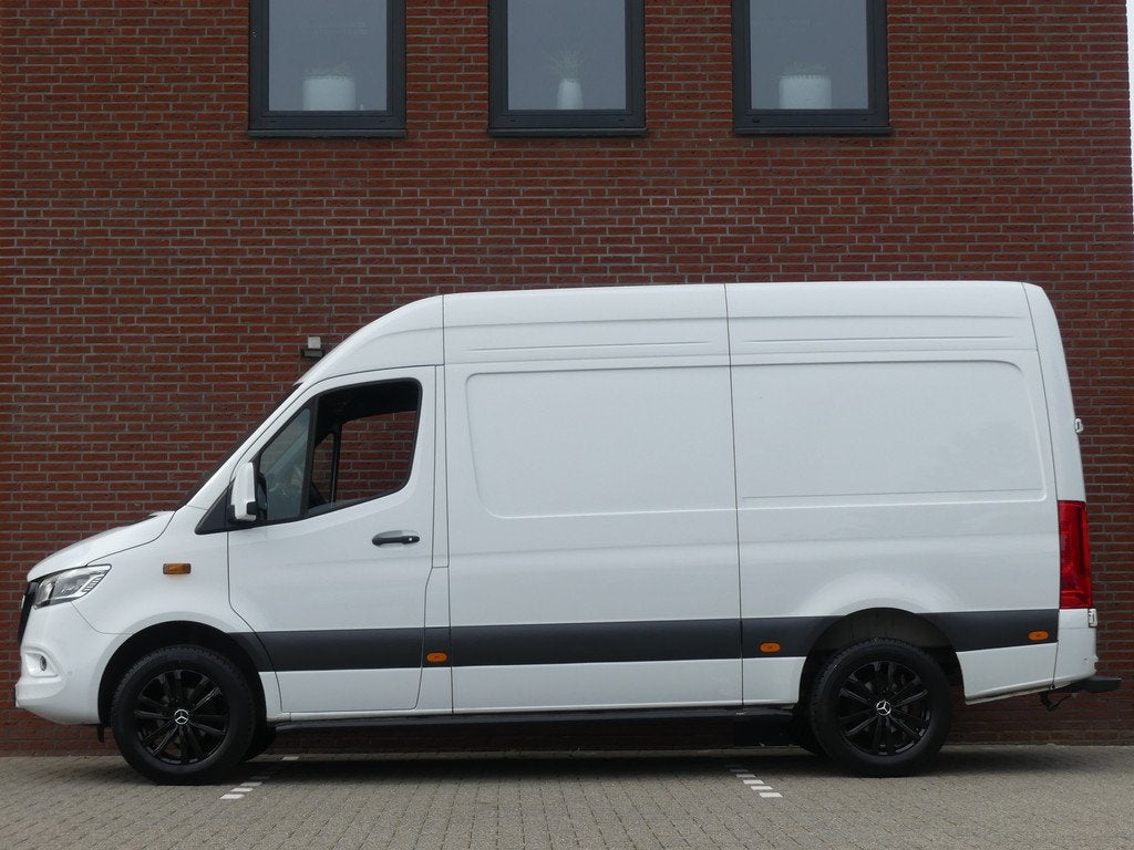 Mercedes-Benz Sprinter 317 CDI L2H2 Led/Camera/Navigatie/PDC, Automaat, Achterwielaandrijving, Gebruikt, Euro 6