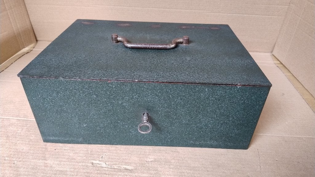 Vendex kluis geldkist met Sleutel 30 x 22 x 12cm., Ophalen of Verzenden, Gebruikt, Metaal of Blik, Overige thema's