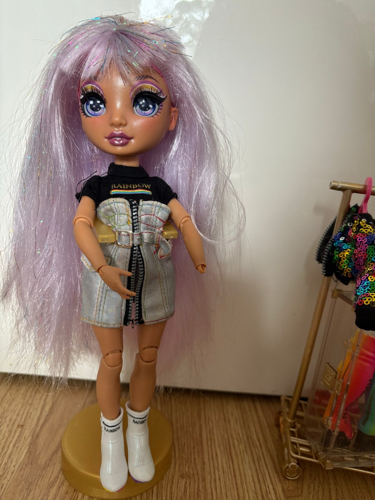 Rainbow High Pop Fashion Studio met pop en accessoires, Verzenden, Zo goed als nieuw, Overige typen