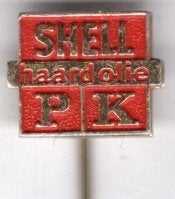 SHELL PK haardolie rood op koper speldje ( M_165), Verzamelen, Speldjes, Pins en Buttons, Verzenden, Zo goed als nieuw, Transport