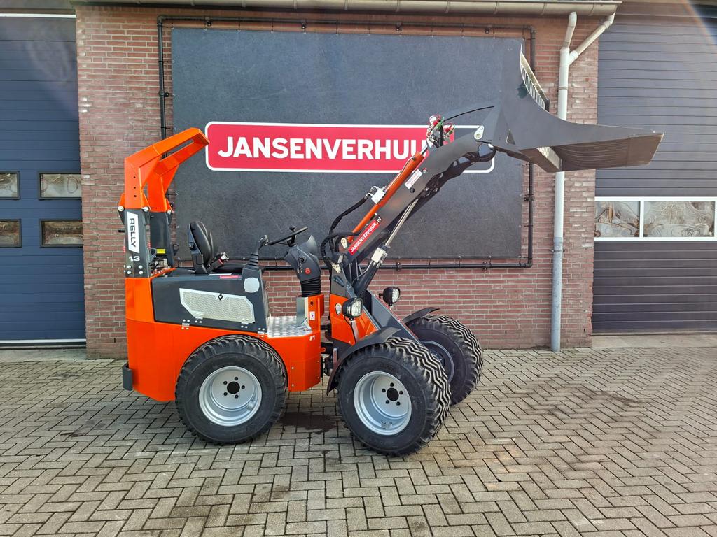 Relly 1.3c minishovel, Ophalen, Wiellader of Shovel