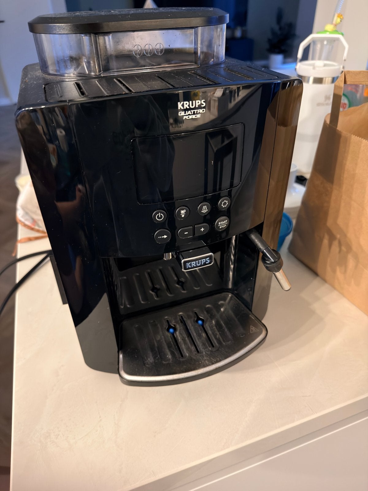 Krups Quattro Force Koffiemachine - Zo goed als nieuw, Ophalen, Zo goed als nieuw, Koffiemachine, Koffiebonen
